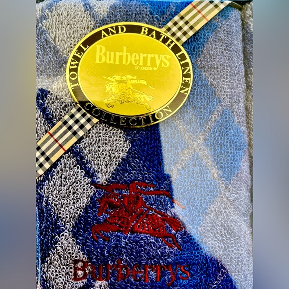 Burberry 3Pc Argyle/Cavaliers Towel Set NIB Blues/gray 2 hand towels/1 washcloth - Picture 3 of 9